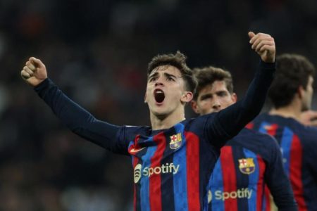 برشلونة يتحرك لتأمين مستقبل جافي.. ويغلق الباب أمام مانشستر يونايتد