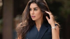 النوم سر تجديد الخلايا.. ياسمين صبري تكشف سر جمالها