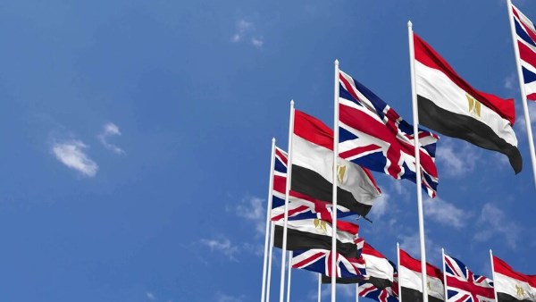 وزير الدولة البريطاني لشئون الشرق الأوسط: وقعنا اتفاقا مهما مع مصر للتعاون في مجال الهجرة