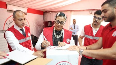 رئيسة “القومي للمرأة” تشيد بدعم السيدة انتصار السيسي للعمل الإنساني .. وتؤكد: التطوع يجسد قيم التضامن والتكافل