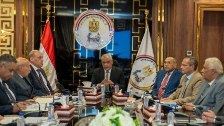 وزير الإنتاج الحربي: تطوير إنتاج الذخائر ركيزة استراتيجية لدعم التصنيع المحلي