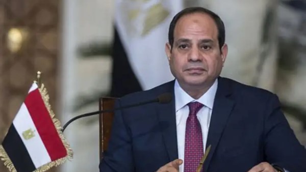 محافظا بورسعيد والوادي الجديد يهنئان الرئيس السيسي بمناسبة 