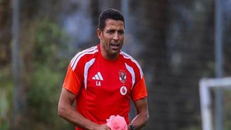 ضياء السيد: مستغرب من قناعات عموتة.. ولو عاند هيتعب كتير في الأهلي