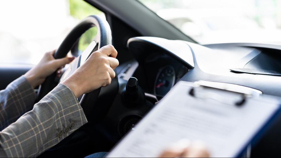  المستندات المطلوبة لاستخراج رخصة قيادة خاصة