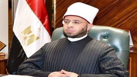 وزير الأوقاف يهنئ الرئيس السيسي بمناسبة المولد النبوي الشريف