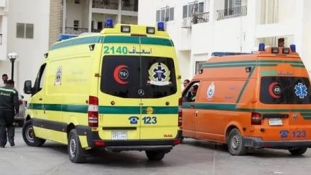 إصابة 28 عاملًا في انقلاب سيارة ربع نقل على طريق سفاجا–الغردقة
