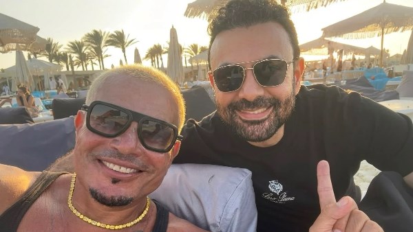 محمد كريم يهنئ عمرو دياب على نجاح «حبيتك»: من أفضل ألبومات الصيف