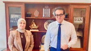 تكليف خريجي المقاصة والبرنامج التخصصي يتصدران لقاء نقيب التمريض ووزير الصحة
