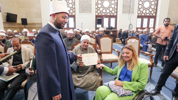 الأوقاف تكرم المتميزين من ذوي الإعاقة.. والمشرف العام تطالب الوزارة بدعم أكبر الأوقاف تكرم المتميزين من ذوي الإعاقة.. والمشرف العام تطالب الوزارة بدعم أكبر