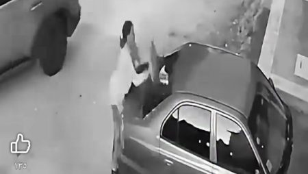 فيديو متداول.. سيدة تحطم سيارة زوجها في السويس بسبب زواجه من أخرى