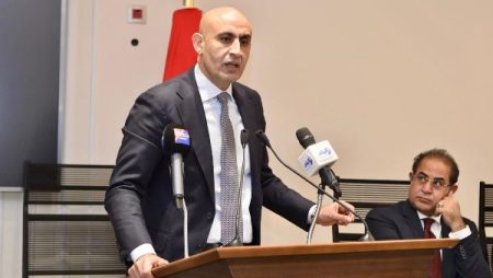 إلزام المدارس بإستخدام الخرائط الرسمية لمصر مع إظهار خط الحدود الدولية الجنوبية