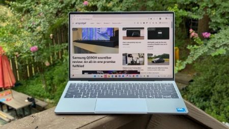 مراجعة تكشف نقاط قوة وضعف Dell XPS 13 الجديد بسعر 700 دولار
