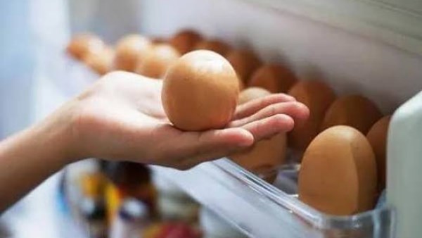 5 أطعمة لا تضعيها في باب الثلاجة .. مكانها الصحيح مفاجأة