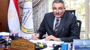 رئيس هيئة ميناء دمياط يكشف تفاصيل السيطرة على حريق سفينة التغويز