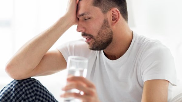 كيف يؤثر انقطاع النفس أثناء النوم على القدرة الجنسية للرجال؟