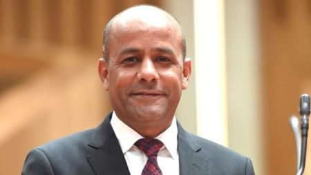 ياسر قدح: المنصة الوطنية للشباب خطوة محورية لتعزيز مشاركة صناع المستقبل