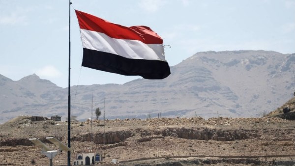 القوات الحكومية اليمنية تتصدى لهجوم حوثي على مدينة المخا.. تفاصيل