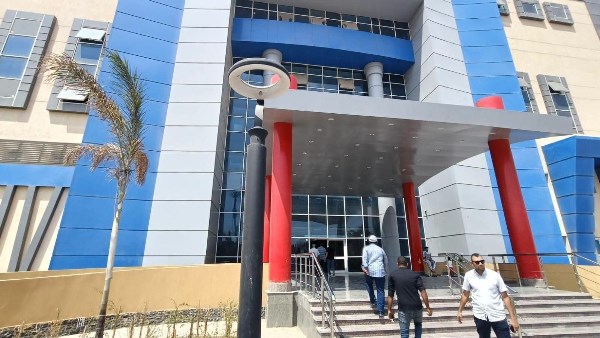 على مساحة 17 ألف متر مربع.. 99% نسبة الإنجاز في مستشفى العبور