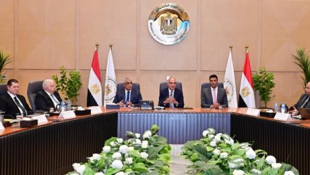 3 وزراء يطلقون خطة متكاملة للإدارة المستدامة للمياه في القطاع الصناعي