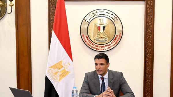 وزير الصناعة يستعرض استراتيجية مصر 2030 أمام رؤساء البعثات الدبلوماسية بالخارج