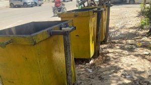 تثبيت الصناديق.. حي الدقي يبتكر منظومة جديدة لمواجهة ظاهرة الفريزة وضمان نظافة الشوارع