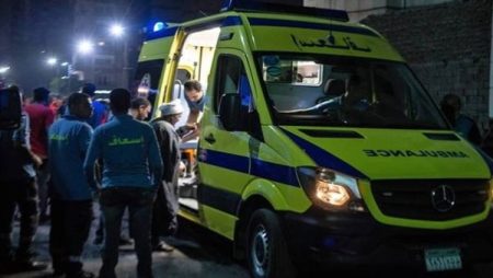 بالأسماء .. تفاصيل مصرع شخصين واصابة 14 في حادث تصادم بالمنيا