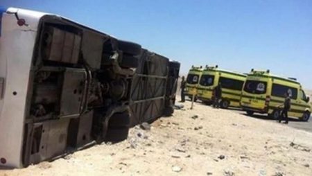 بالأسماء.. التفاصيل الكاملة لإصابة 28 شخصا في انقلاب اتوبيس بالمنيا