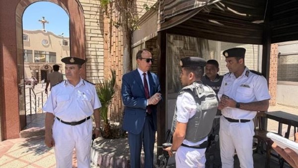 تواجد ميداني ملحوظ.. مدير أمن سوهاج يتفقد الخدمات الأمنية والارتكازات ويطمئن على الحالة المرورية