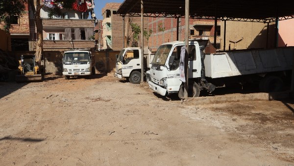 محافظ سوهاج يتفقد الحملة الميكانيكية بالبلينا ويؤكد على جاهزية المعدات لأية طوارئ