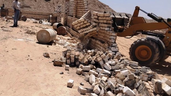 أسوان.. رفع كفاءة الخدمات وإزالة التعديات بمدينة الرديسية أسوان.. رفع كفاءة الخدمات وإزالة التعديات بمدينة الرديسية