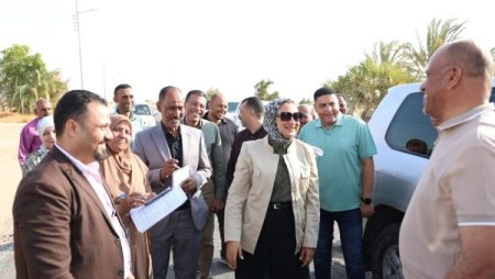 أخبار الوادي الجديد| المحافظ تتابع أعمال إنشاء مبنى الحماية المدنية بدرب الأربعين.. وتتفقد مجمع الكهرباء