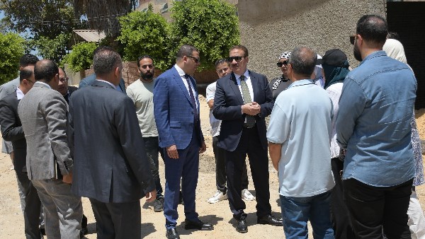 محافظ بورسعيد يتابع إنشاء مجمع العبور التجاري ويوجه بسرعة التنفيذ محافظ بورسعيد يتابع إنشاء مجمع العبور التجاري ويوجه بسرعة التنفيذ