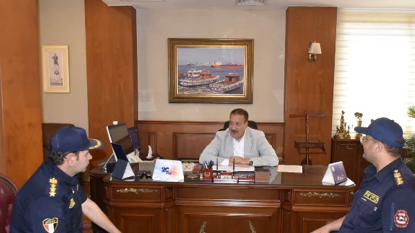 محافظ بورسعيد: تقديم كافة أوجه الدعم لإدارة الحماية المدنية
