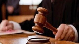 ضربوه بالشوم.. تجديد حبس المتهمين بواقعة إنهاء حياة شاب ببهتيم 15 يومًا