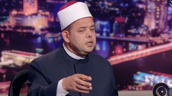عالم أزهري: مساعدة الزوجة في الإنفاق على أبنائها من باب «الفضل» وليس «الفرض»