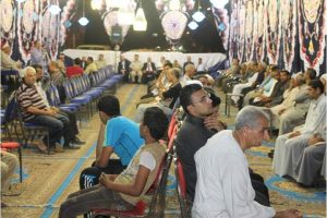 حكم قراءة القرآن في العزاء وأخذ الأجرة عليها .. دار الإفتاء تحسم الجدل