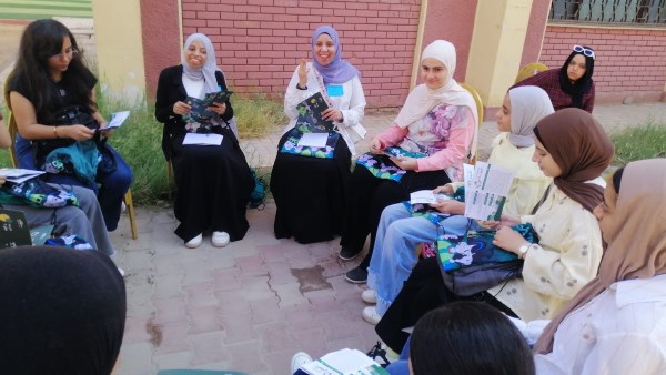 المجلس القومي للمرأة يطلق معسكرات “دوائر الحكي” في 10 محافظات