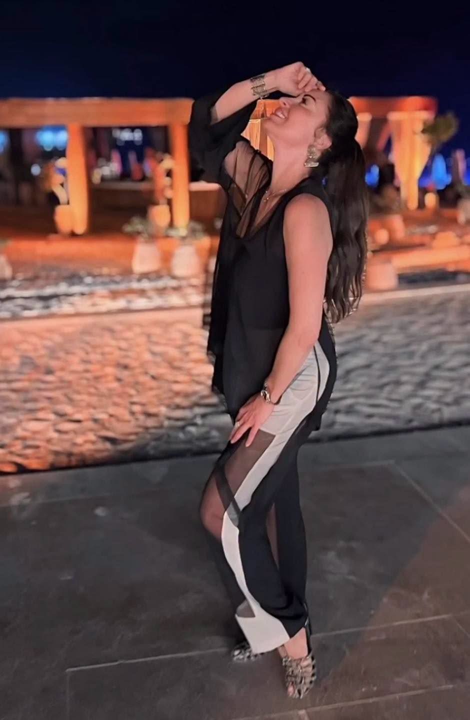 May be an image of one or more people, people smiling and activewear