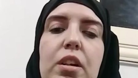 أنا من ذوي الهمم وعايزة حقي.. طليقة أحمد خليل تروي تفاصيل أزمتها