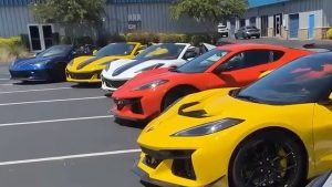 شيفروليه تجمع عائلة كورفيت 2027 بأكملها على حلبة السباق