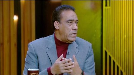 ماهر همام: دفاع الأهلي يعاني منذ رحيل عبد المنعم وربيعة وتريزيجيه