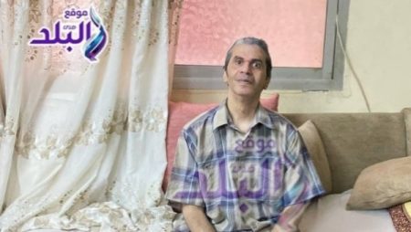 شقيق عمرو محمد علي يكشف اللحظات الأخيرة قبل وفاته: كان بيهزر معانا ووالدته اكتشفت رحيله أثناء نومه