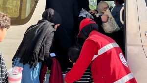 ميناء رفح البري يستقبل الدفعة الـ84 من العائدين الفلسطينيين