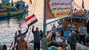 عودة مراكب الصيد بخليج السويس بعد انتهاء فترة التوقف