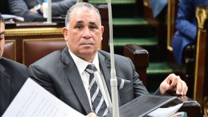 مروحة سقف تسقط على رأس محامٍ بنقابة قليوب.. نُقل مغمى عليه للمستشفى وإصابة تهدد بعاهات مستديمة