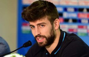 بيكيه يفتح النار على ريال مدريد: أخطاء التحكيم تاريخيًا كانت تميل لصالحكم