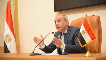 شراكة استراتيجية نحو المستقبل.. الهيئة العامة للاستعلامات تنشر تقريرًا عن زيارة الرئيس الصيني لمصر
