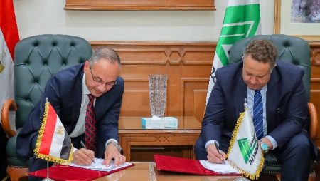 تدريب على طيبة 1.. المهندسين توقع بروتوكولا لإطلاق برنامج متخصص في شبكات الاتصالات