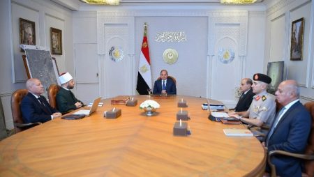الرئيس السيسي: إعادة إحياء المعالم التاريخية والتراثية في القاهرة وتخضير العاصمة
