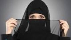 أمين الإفتاء: النقاب ليس واجبا.. ويجوز للمرأة كشف وجهها أمام من تشاء